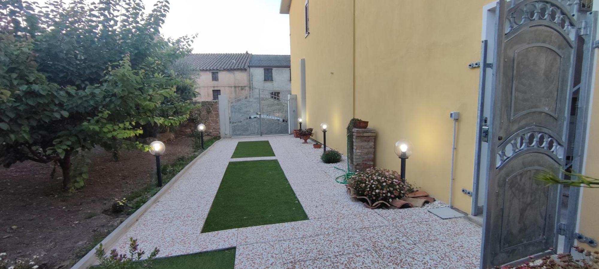 Casa Vacanze Il Giardino Villamassargia Exteriör bild