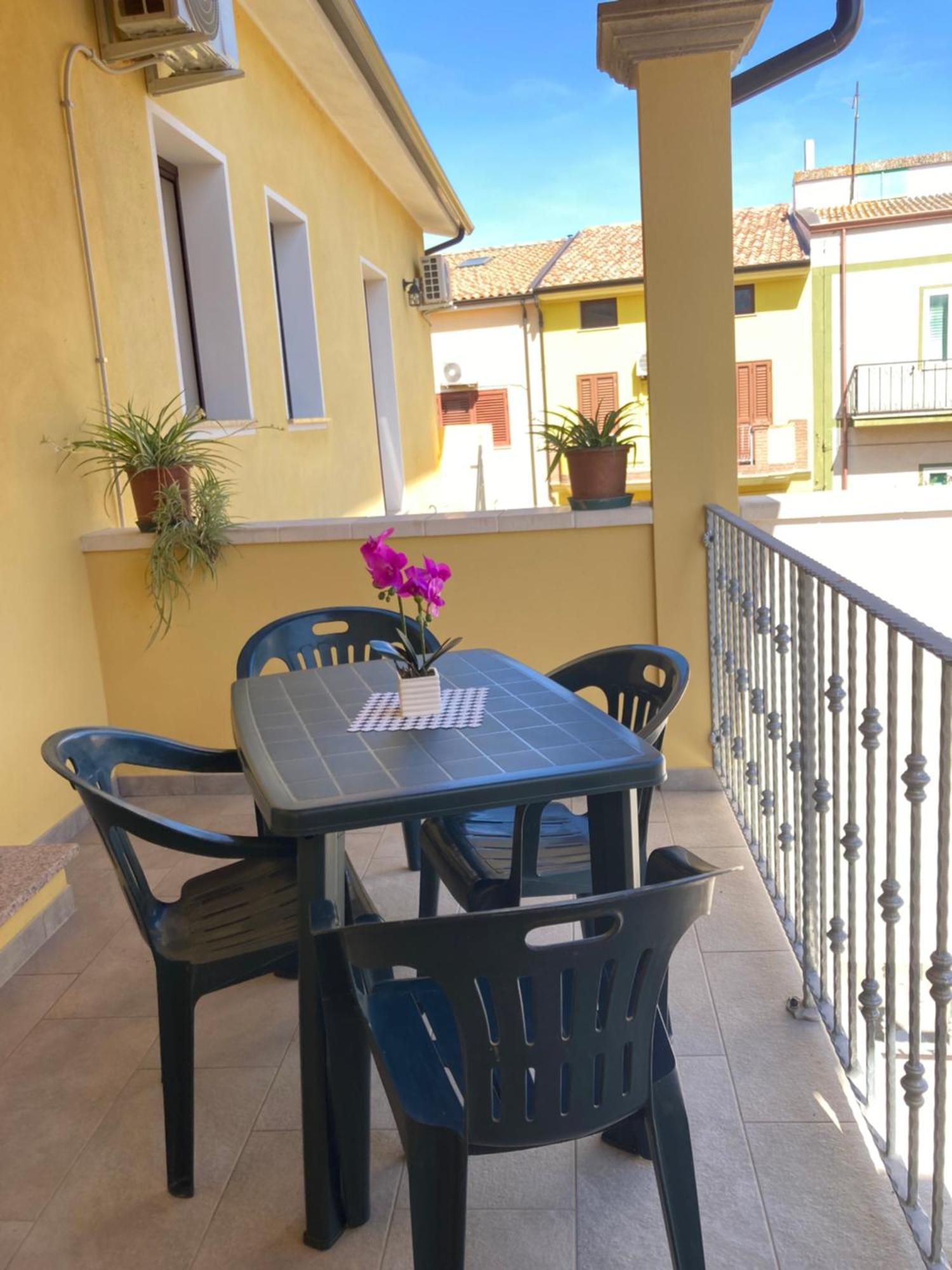 Casa Vacanze Il Giardino Villamassargia Exteriör bild